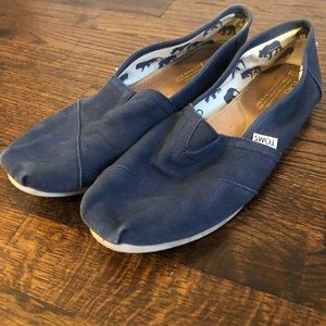 TOMS Women’s Canvas slip on